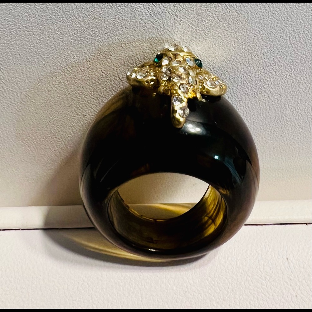 Vintage Plastic Crystal Domed Elephant Brown Anthropologie Lucite Ring 7 - Picture 3 of 7
